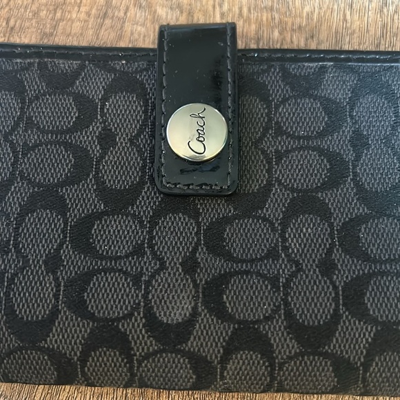 Coach Signature black slim wallet - Picture 2 of 4